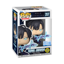 Load image into Gallery viewer, Funko SOLO LEVELING Pop! Sung Jinwoo (Glow) Retail Exclusive